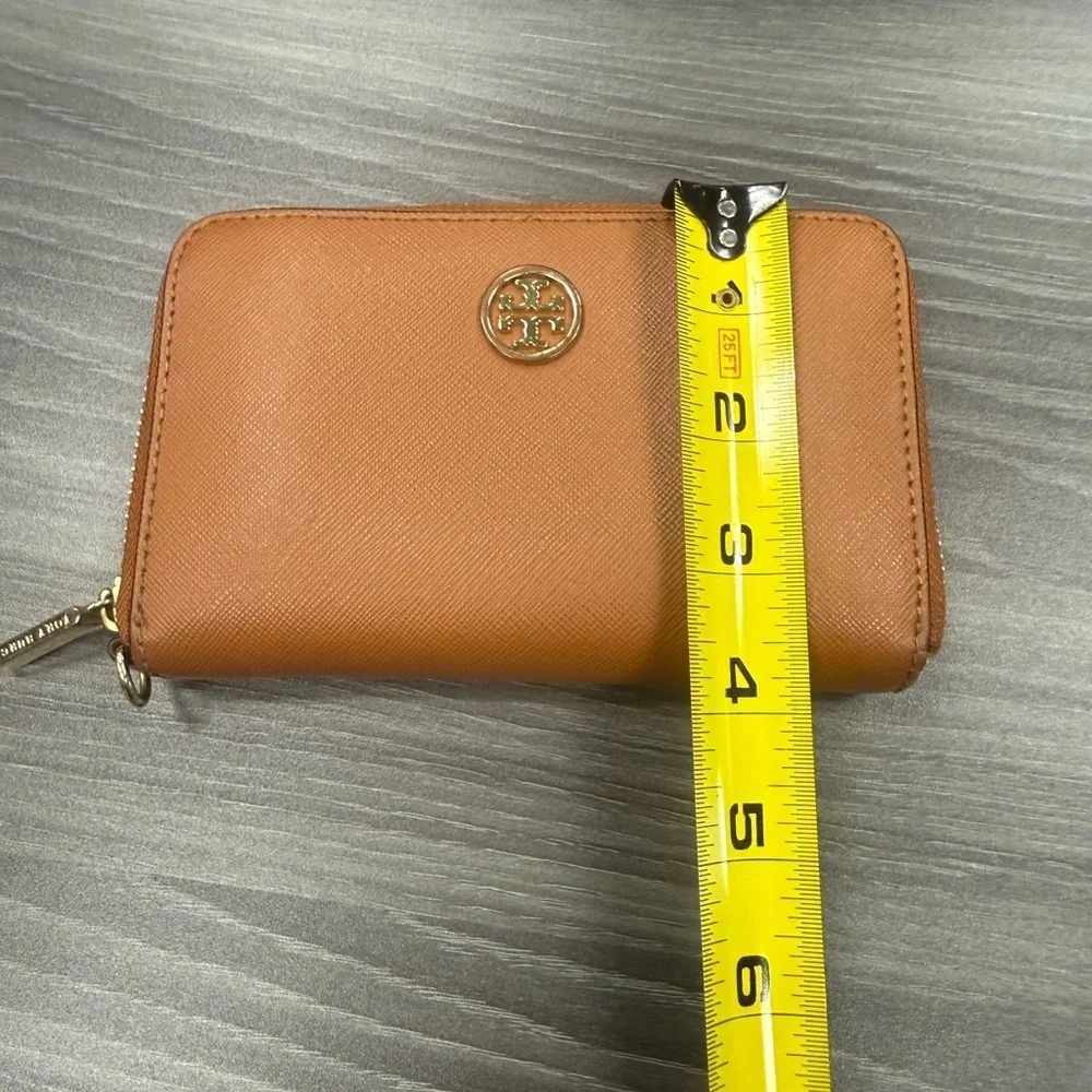 Tory Burch Tan Chestnut brown zip around Wallet with Gold Hardware